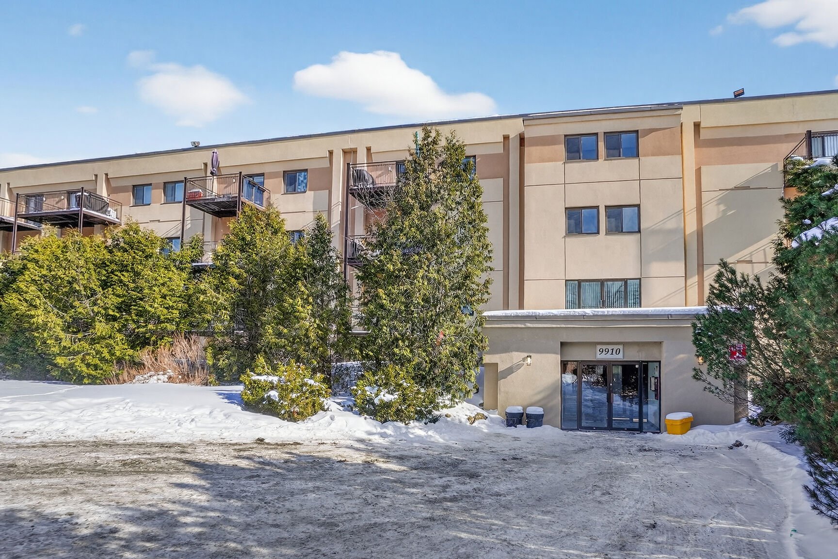 #107 - 9910 Boul. Gouin E.