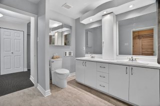 Salle de bains attenante à la CCP