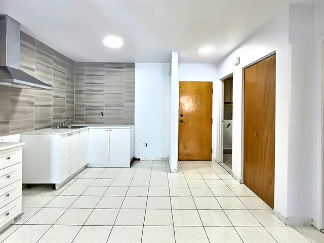 #2 - 4286 Rue Bélanger