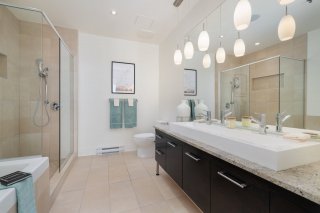 Ensuite bathroom