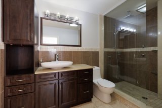 Ensuite bathroom