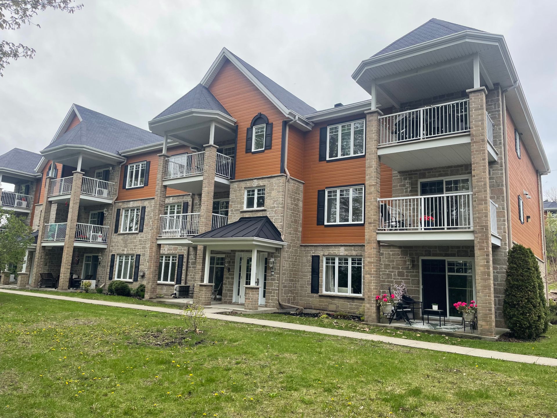 #1 - 9 Rue de Maricourt