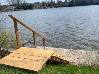 Accès au plan d'eau