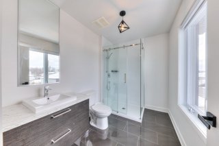 Salle de bains attenante à la CCP