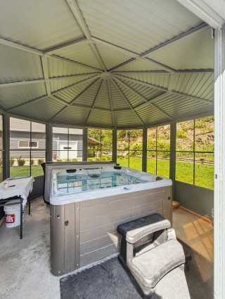 Hot tub