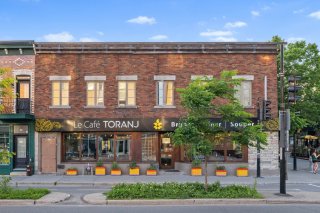 933 Rue Rachel E.