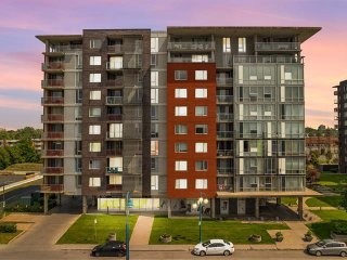 #1053 - 4740 Rue Jean-Talon E.