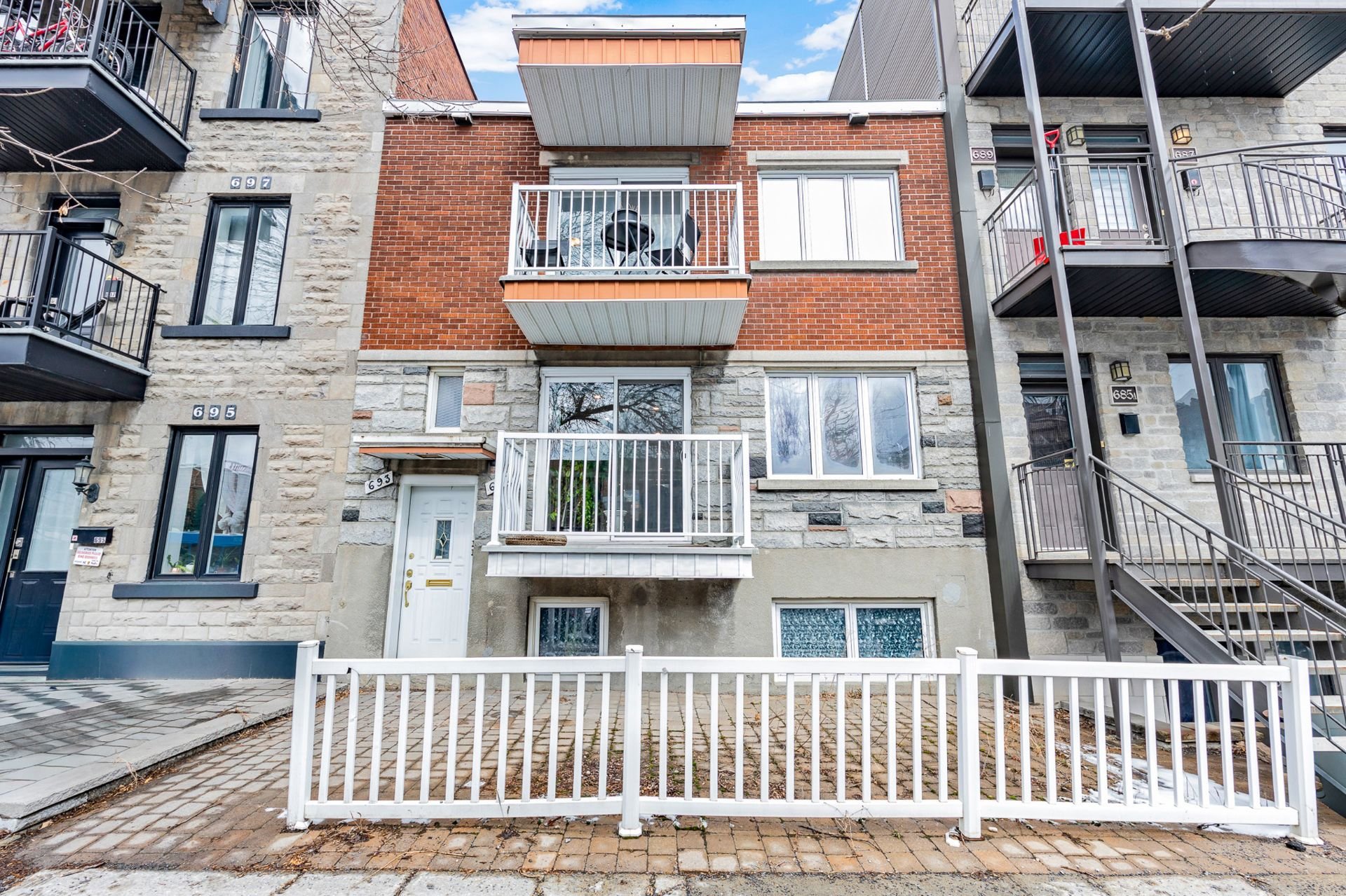 693 Rue De Cadillac