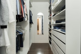 Walk-in closet