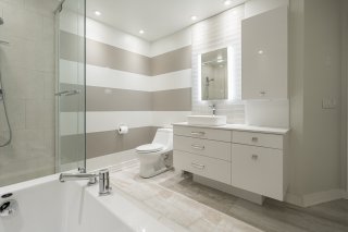 Ensuite bathroom