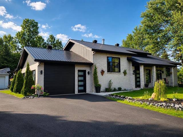 900 Rue Principale