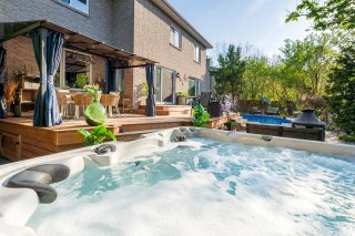 Hot tub