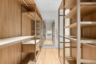 Walk-in closet