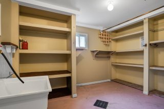 Cave/ chambre froide