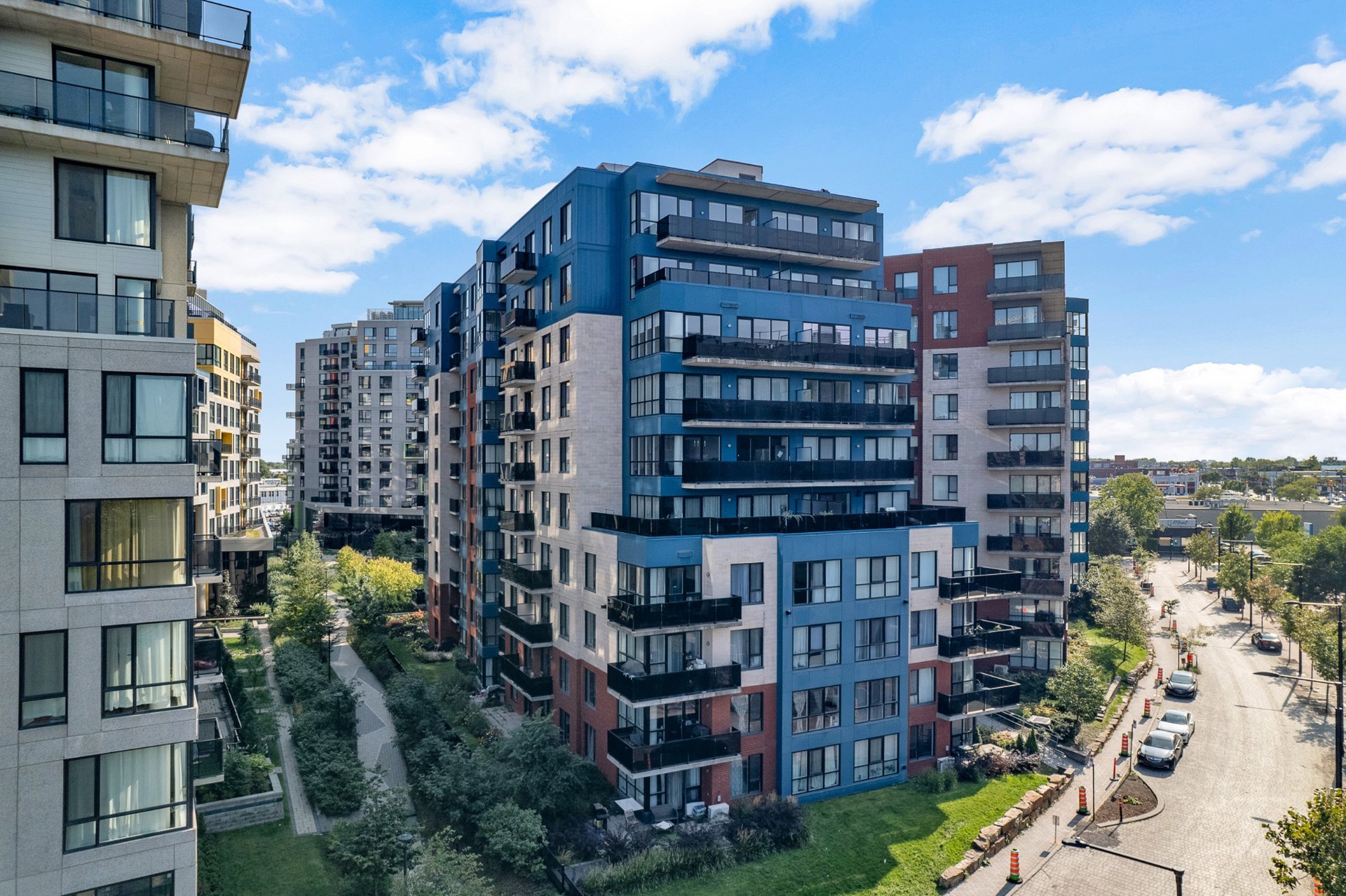 #4306 - 5150 Rue Buchan