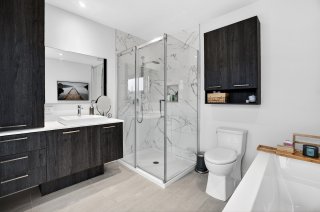 Ensuite bathroom