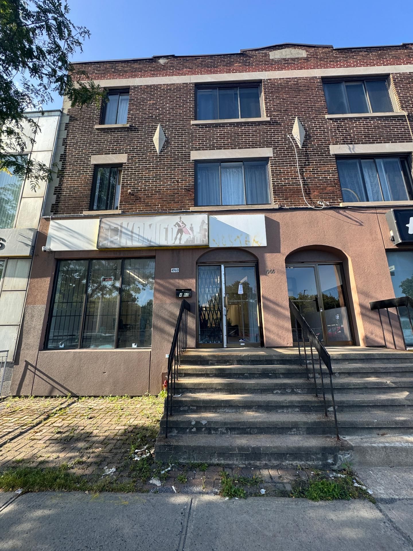 4960 Boul. Décarie