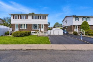 2435 Rue Bonaventure