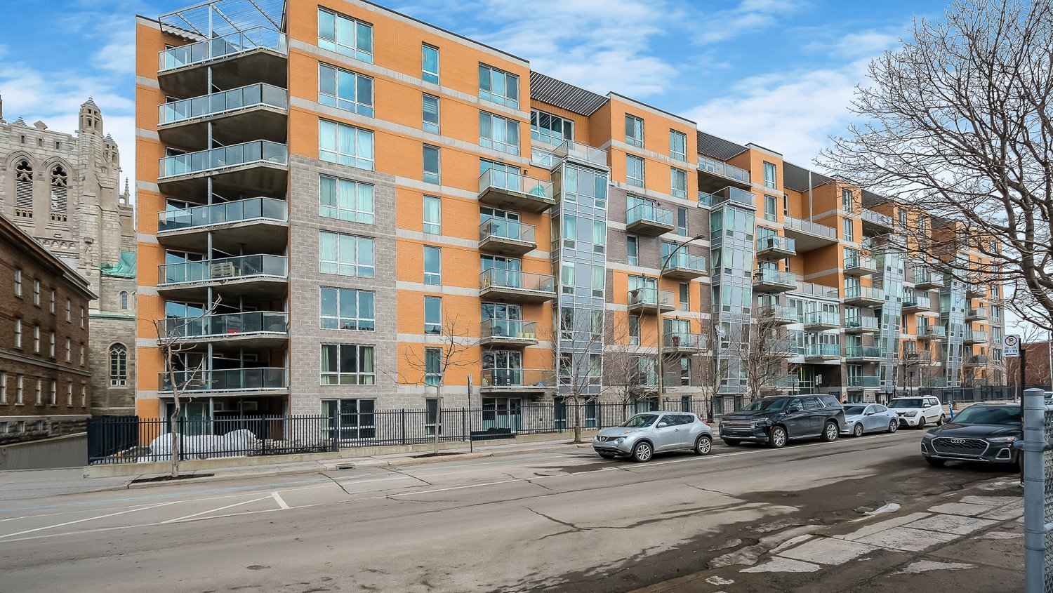 #424 8635 Rue Lajeunesse