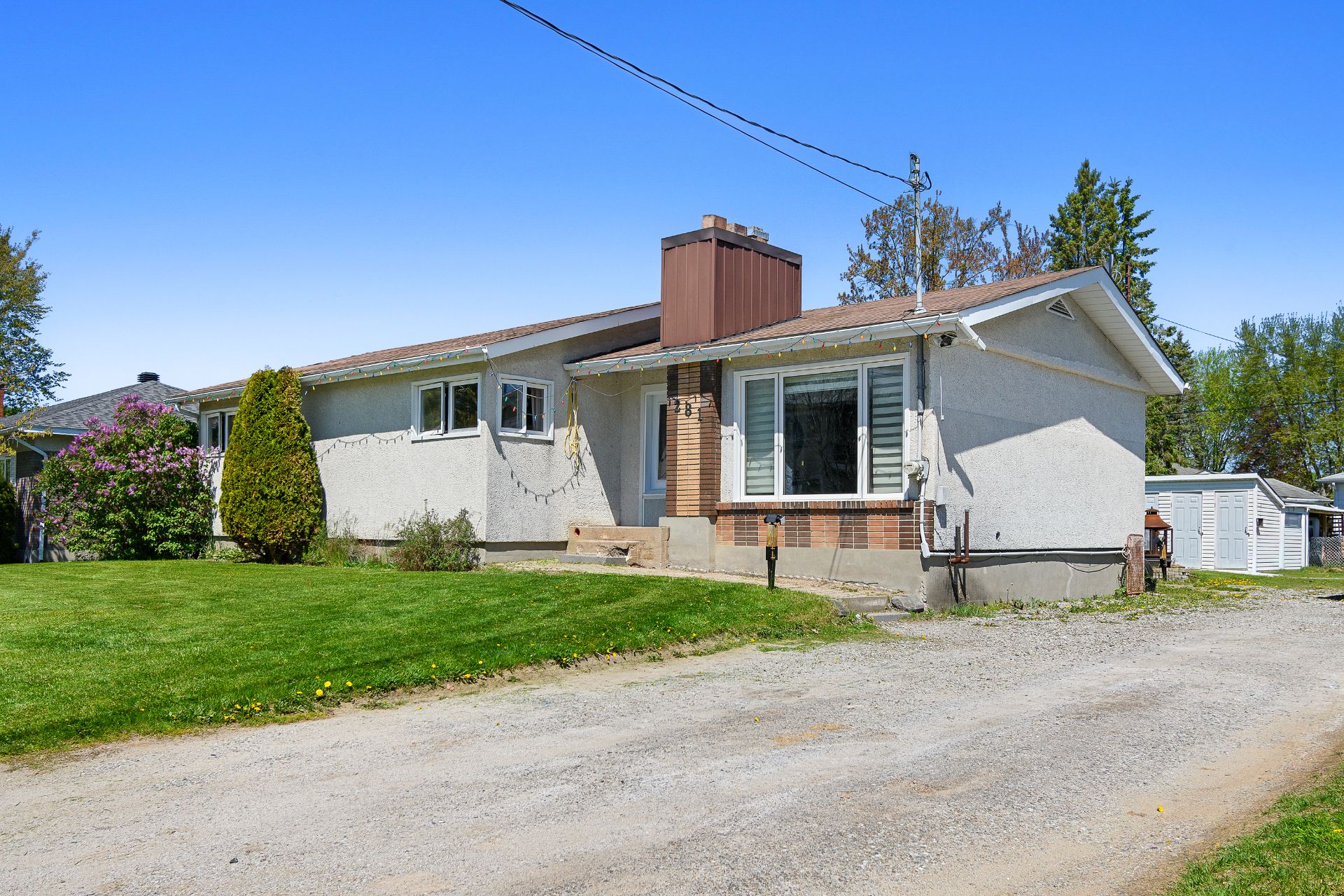 281 Rue Bellefeuille