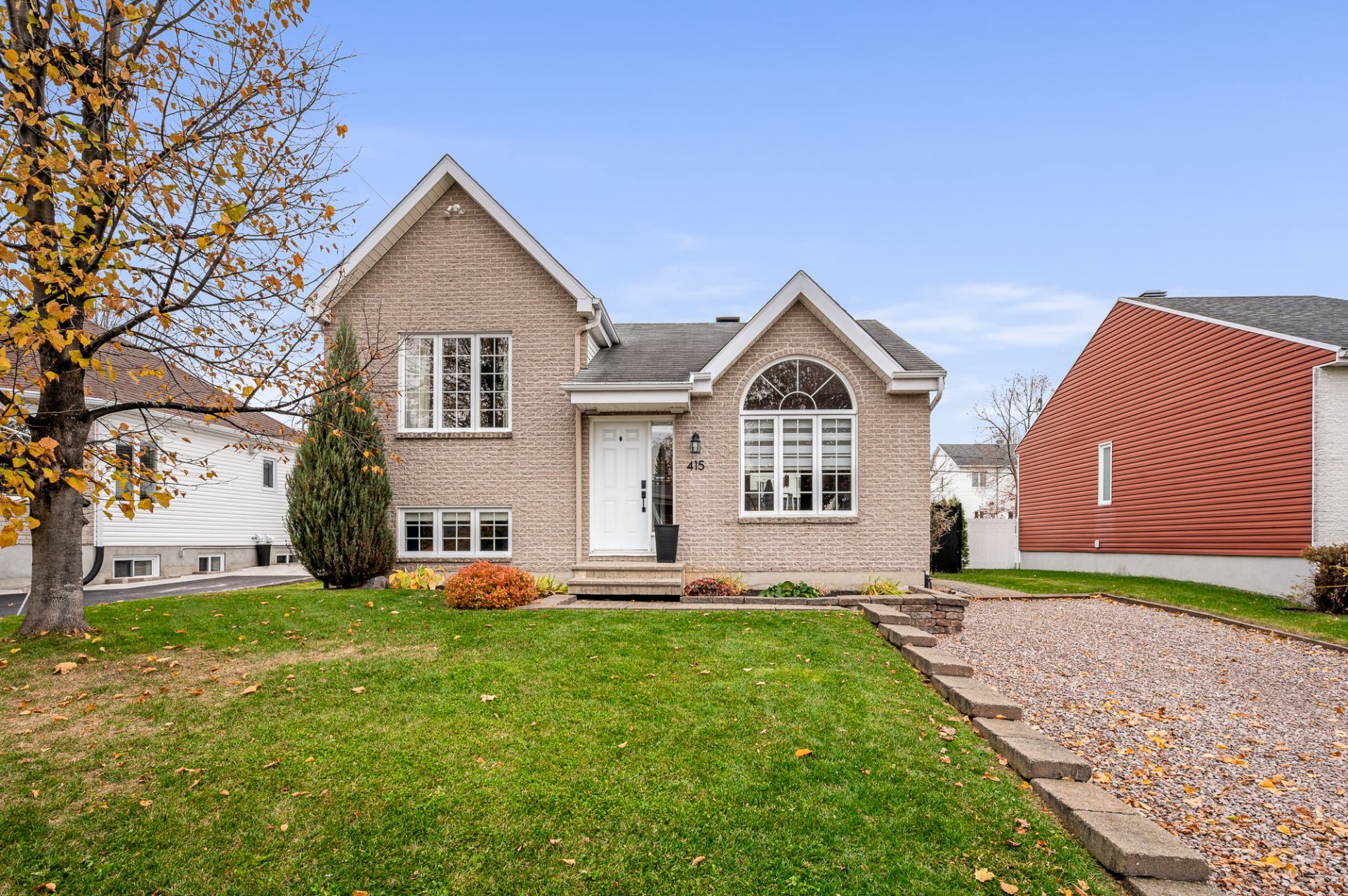 415 Rue Jean-Froissart