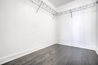 Walk-in closet