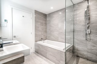 Ensuite bathroom