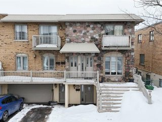 6844 Rue Étienne-Bouchard