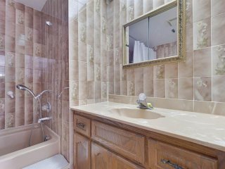 Salle de bains attenante à la CCP