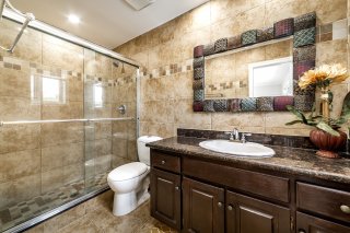 Ensuite bathroom
