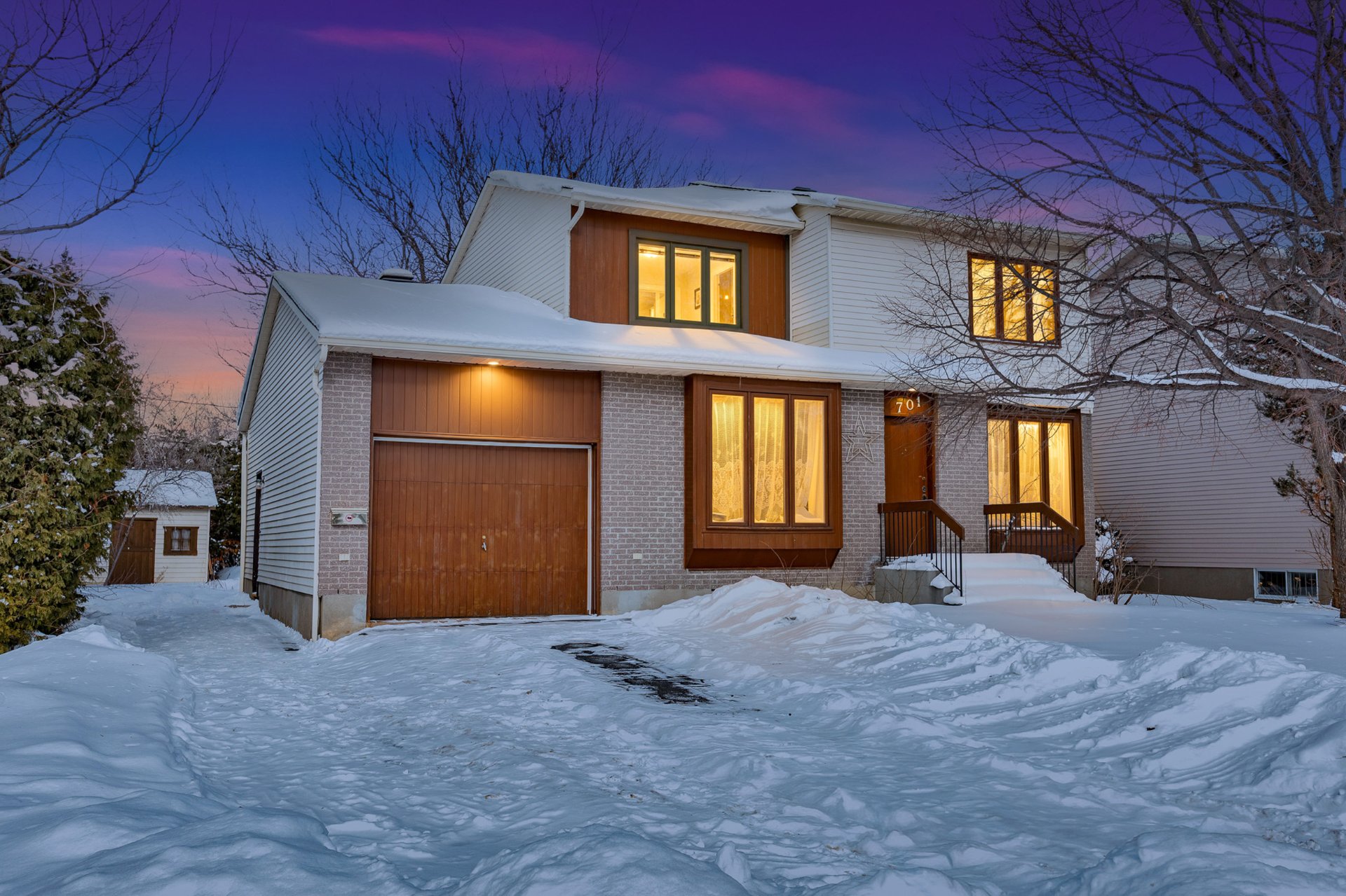 701 Rue Samuel-De Champlain