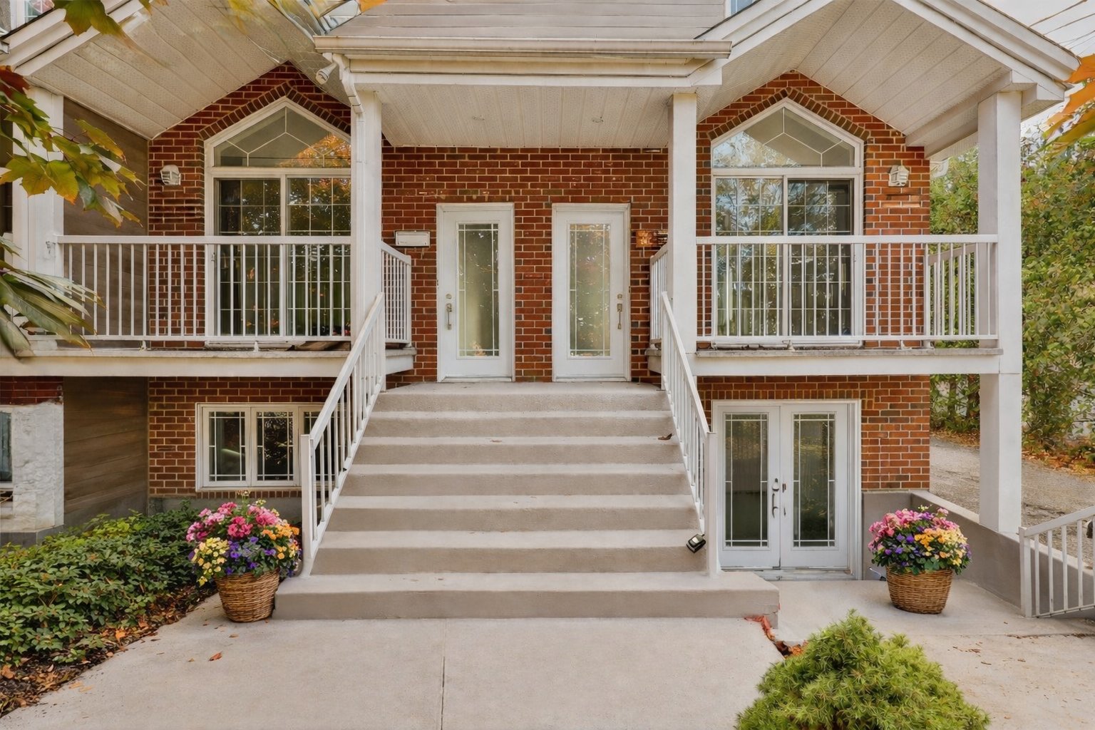 #319A - 319 - 321 Rue Blainville E.