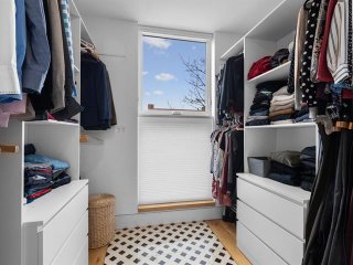 Walk-in closet