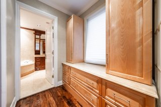 Ensuite bathroom