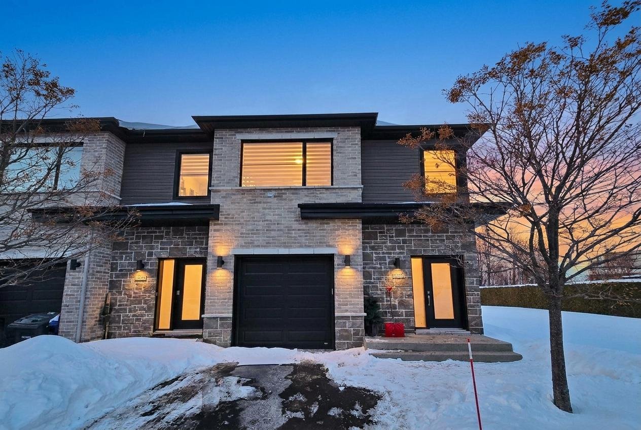 3367 Rue Joachim-Du Bellay