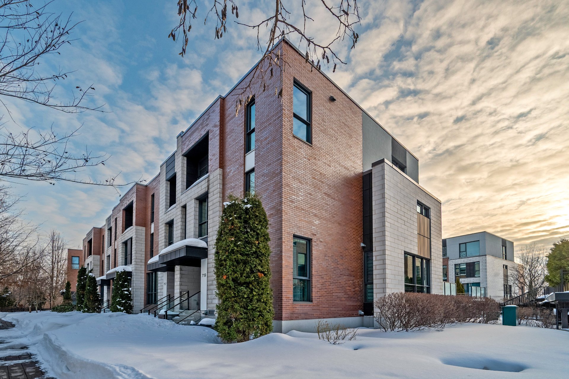 719Z Boul. de la Forêt