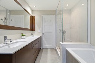 Salle de bains attenante à la CCP