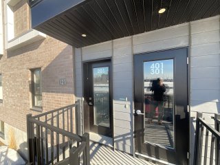 #301 - 121 Av. de Montréal-Est
