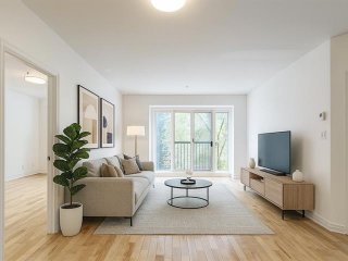 #206 - 320 Rue Sherbrooke O.