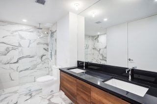 Salle de bains attenante à la CCP