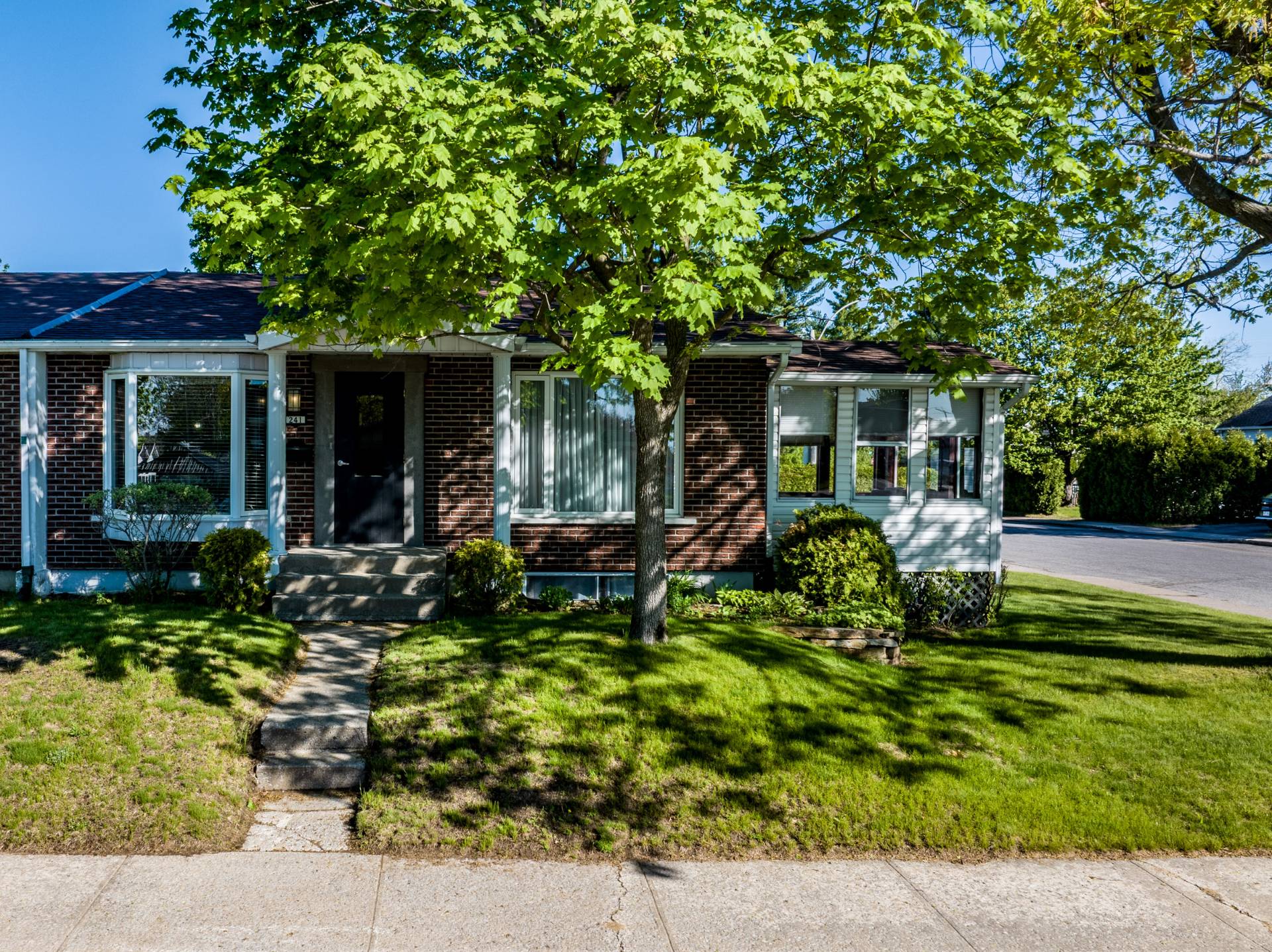 241 Rue Parent