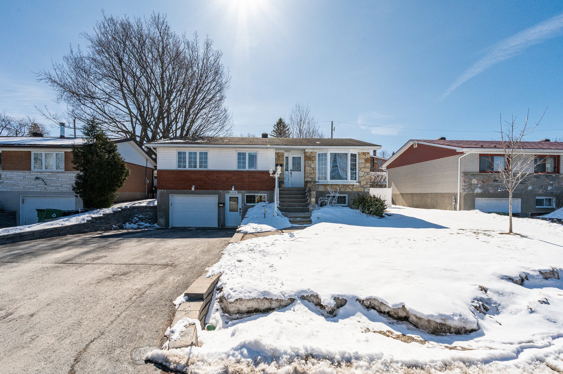 15952 - 15952A Rue Perreault