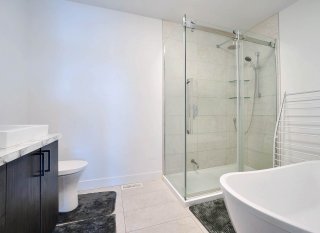 Ensuite bathroom