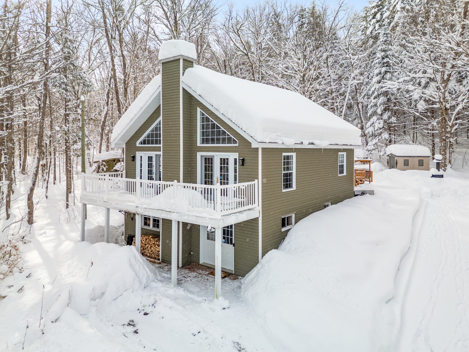 2240 Rue du Beau-Site