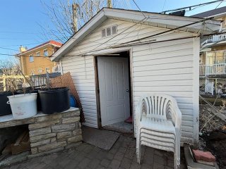 Shed