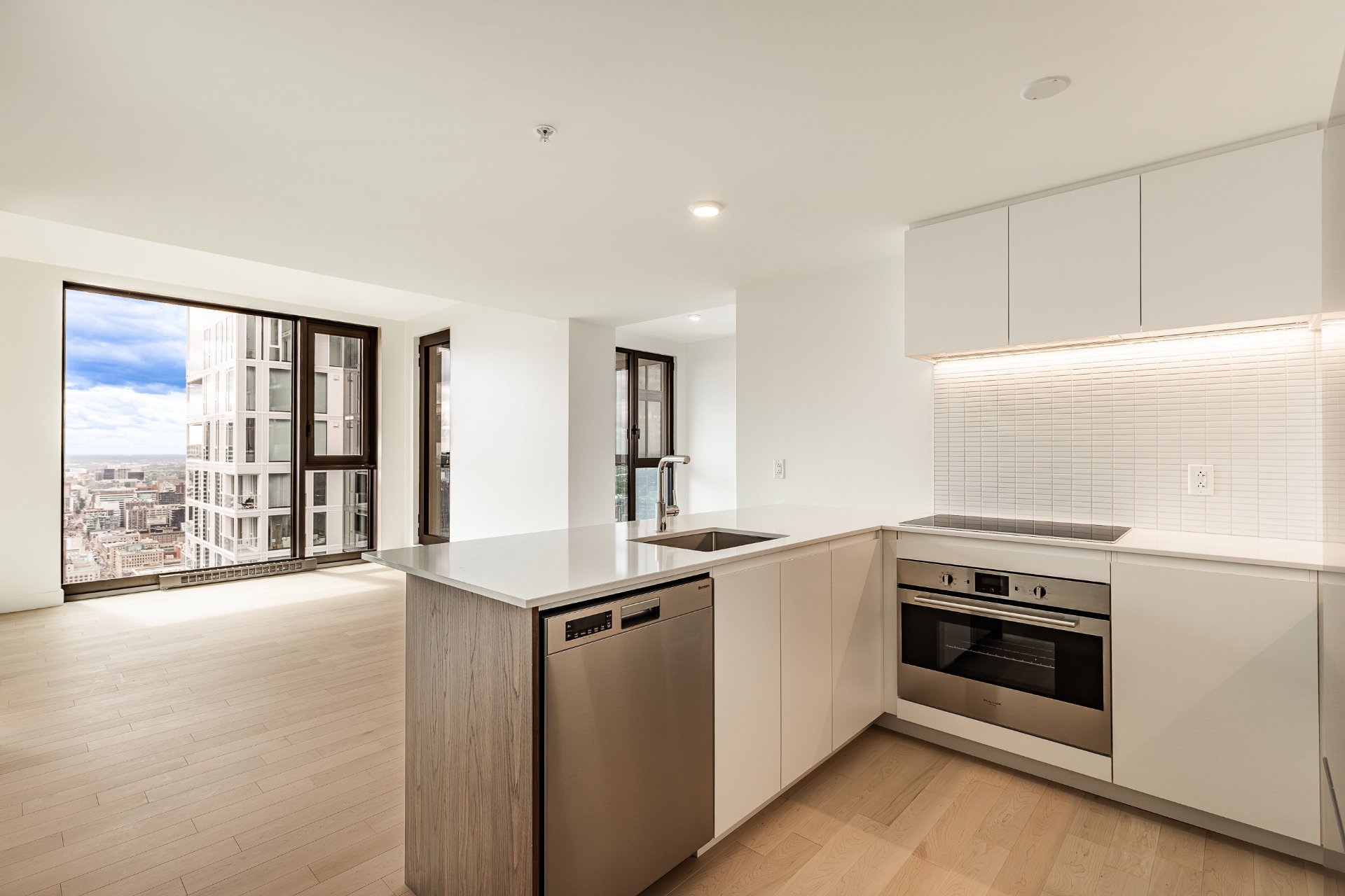 #5619 1210 Rue Jeanne-Mance — photo 1
