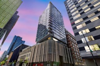 #2111 - 360 Rue Mayor