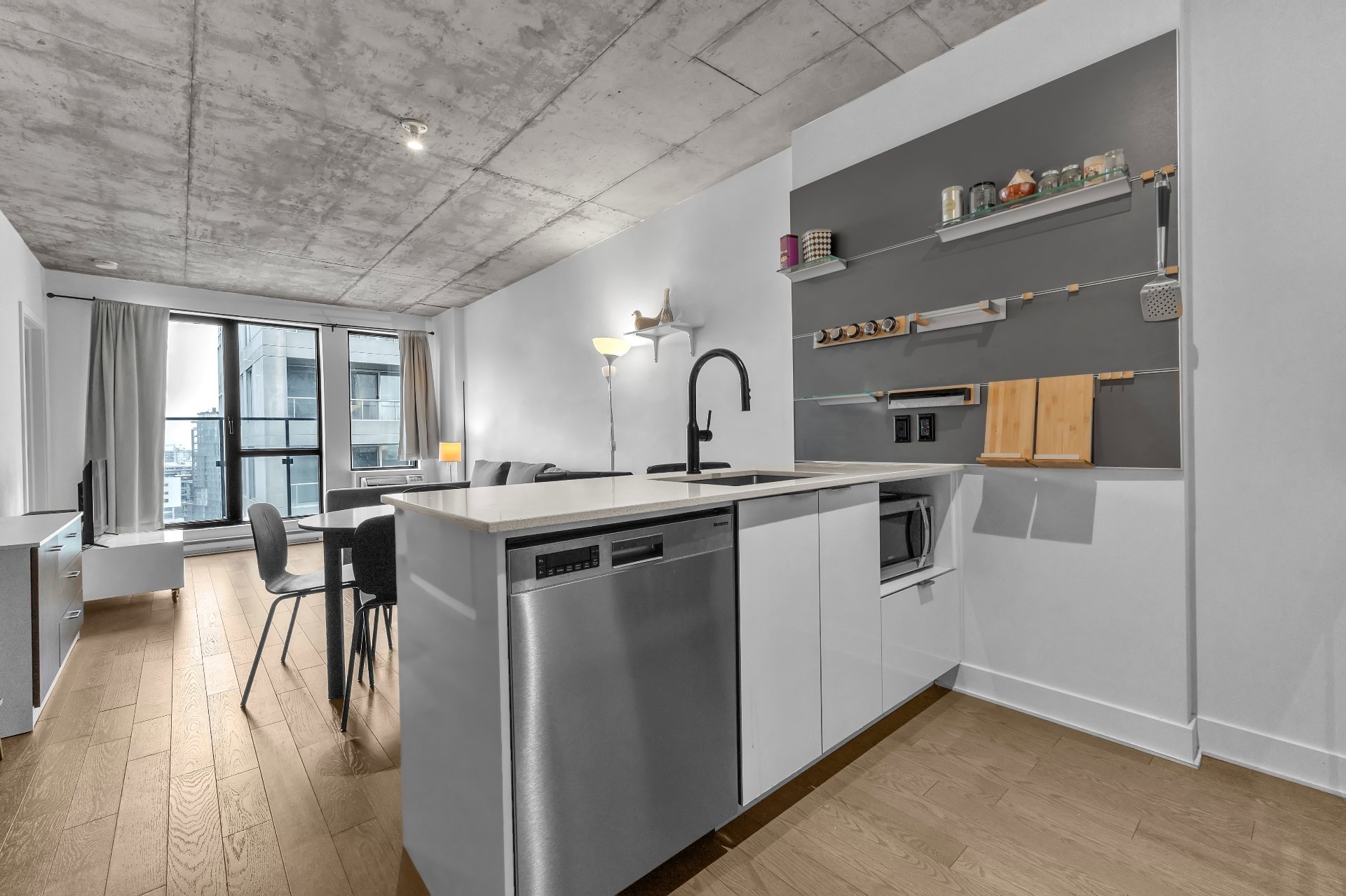 #1603 - 195 Rue Peel