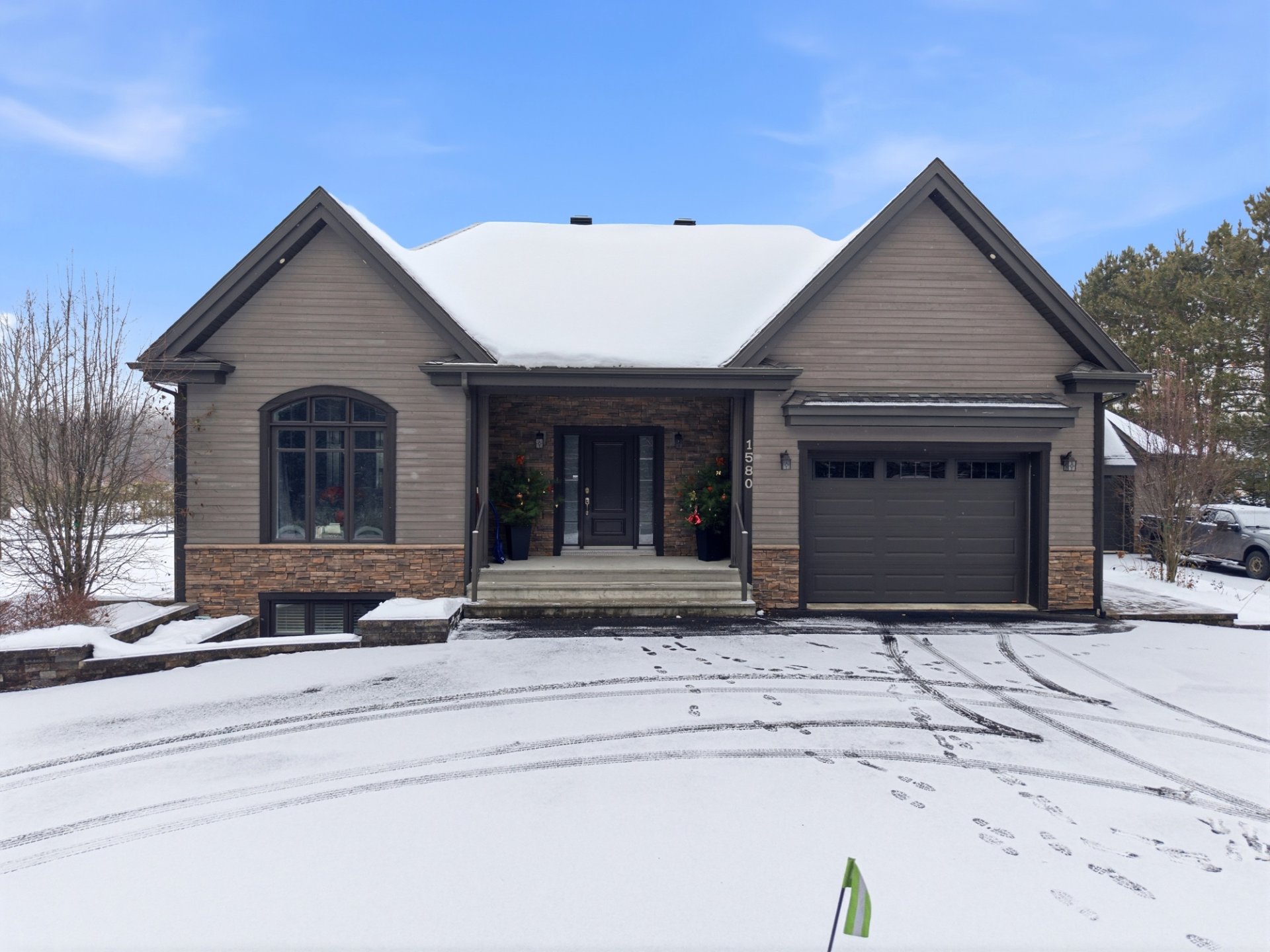 1580 Ch. de l'Aéroport