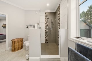 Salle de bains attenante à la CCP